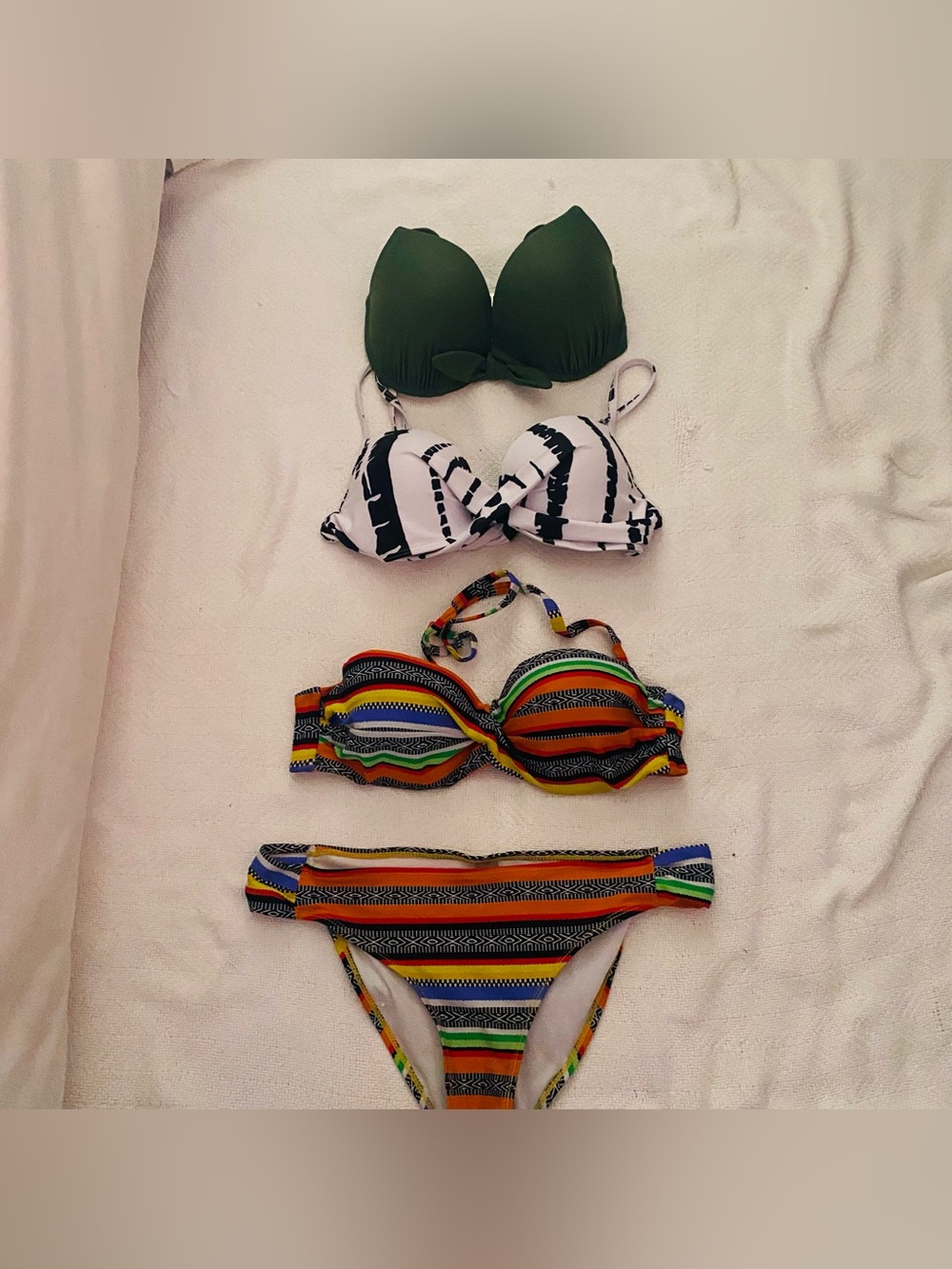 Bundle of bikini tops and one Hollister Green Top w/ a full bikini set